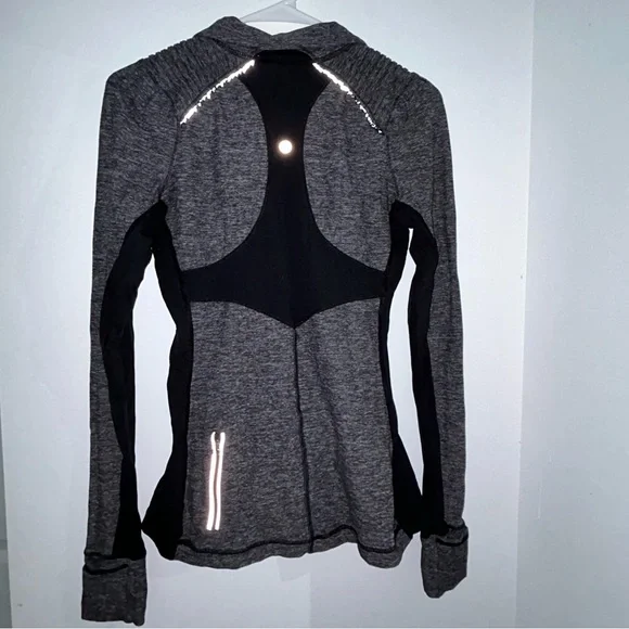 Lululemon Quarter Zip Size 6 - Picture 4 of 5